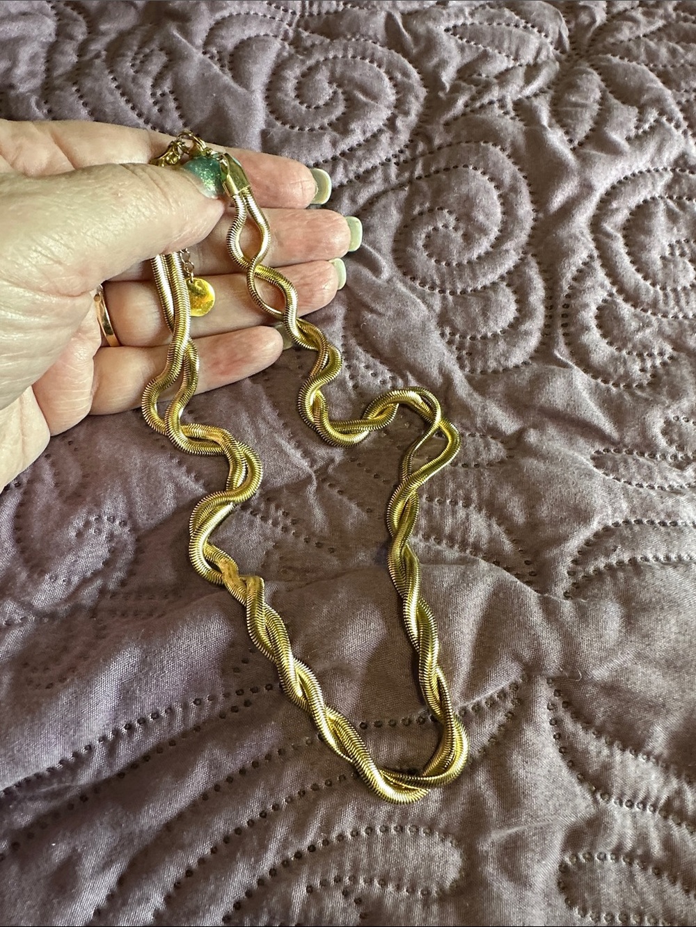 Woven Rope Chain Necklace - Gold tone Think Christmas! Beautiful & elegant